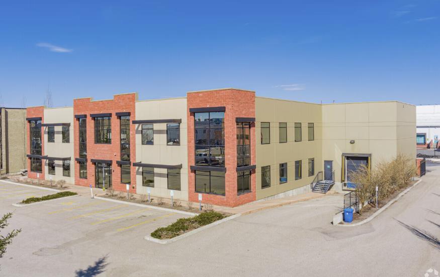 Picture of 4540 104 Avenue SE, Calgary Real Estate Listing