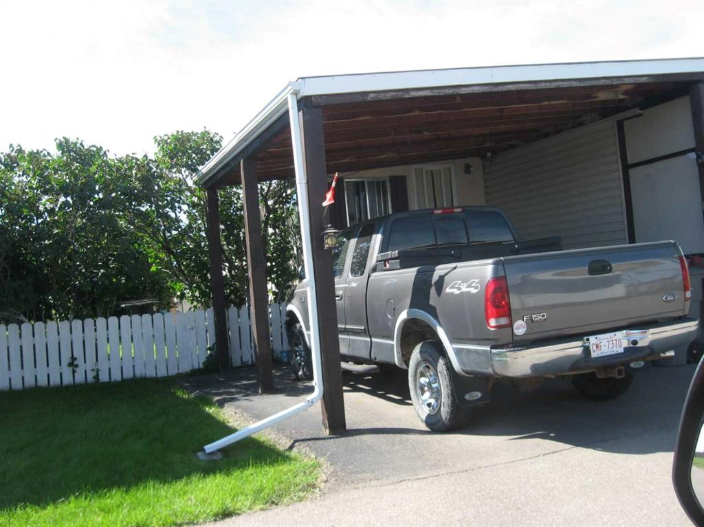 Picture of 11, 5853 4 Street W, Claresholm Real Estate Listing