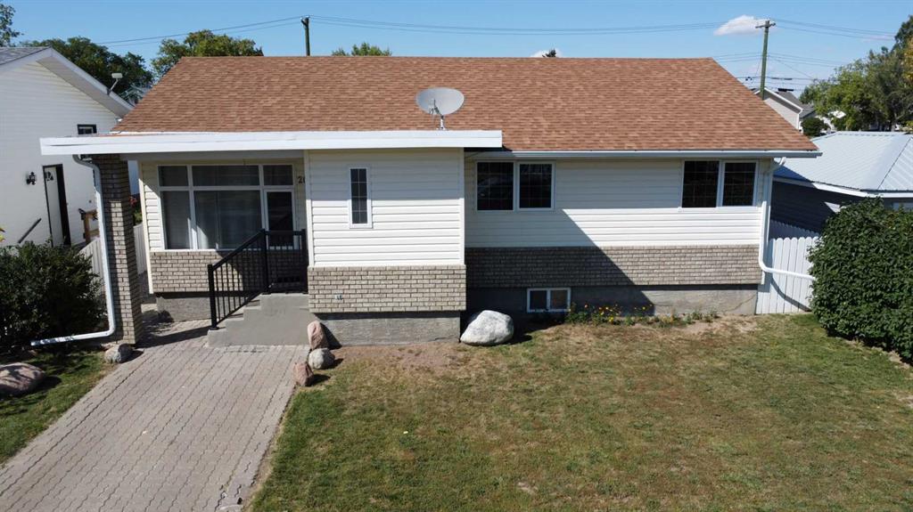 Picture of 206 4 Avenue W, Hanna Real Estate Listing