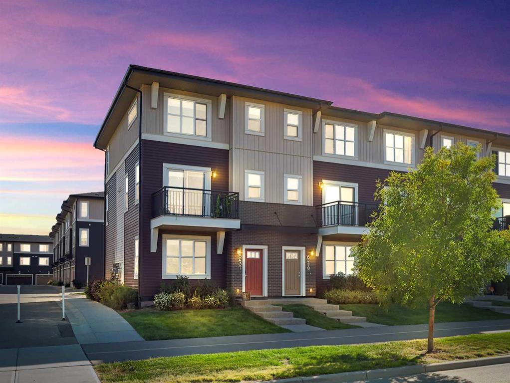 Picture of 6431 128 Avenue NE, Calgary Real Estate Listing