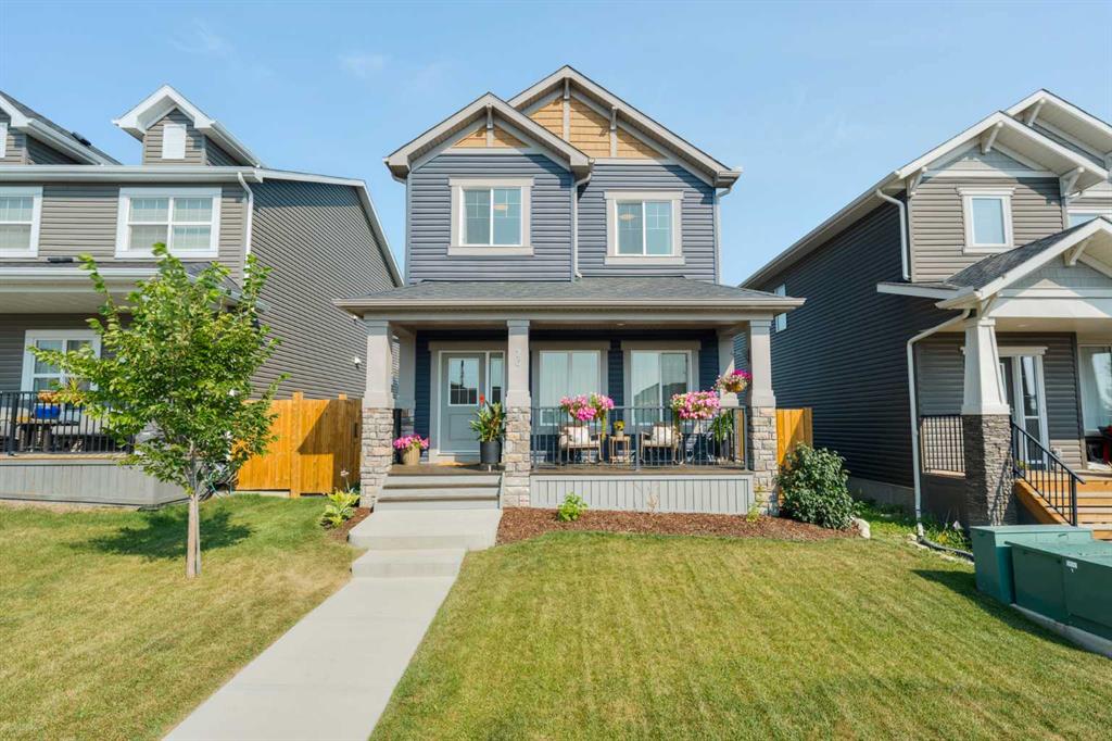 Picture of 76 Willow Street , Cochrane Real Estate Listing