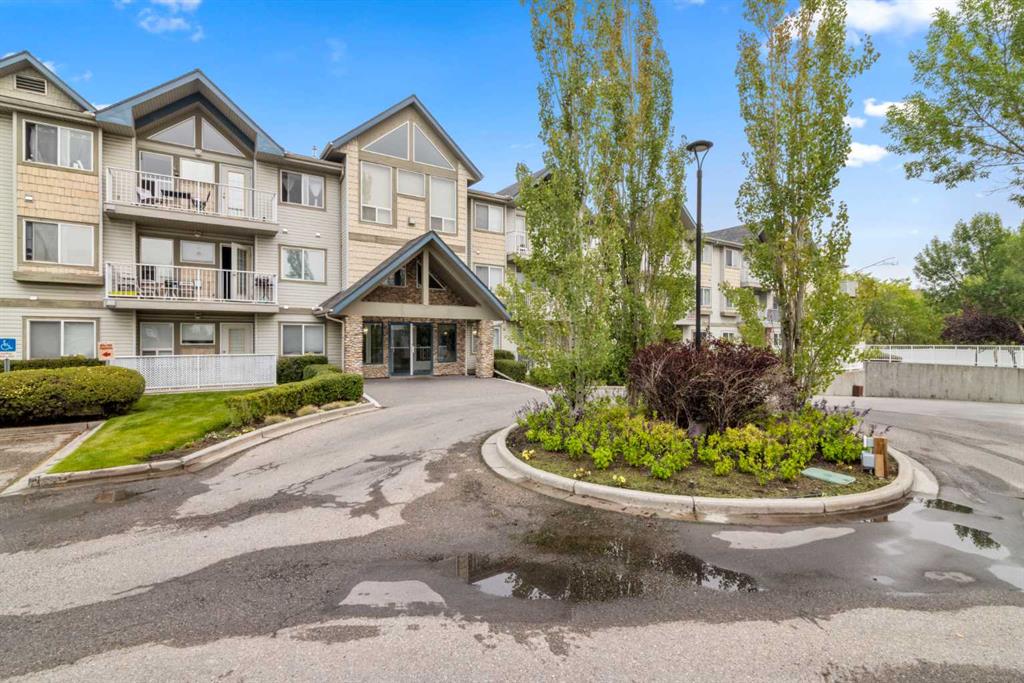 Picture of 205, 7 Harvest Gold Manor NE, Calgary Real Estate Listing