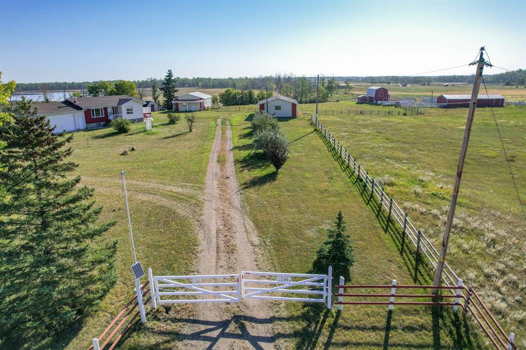 Picture of 40219 Range Road 222  , Rural Lacombe County Real Estate Listing