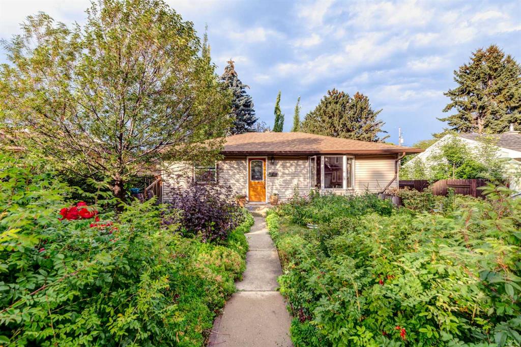 Picture of 8124 33 Avenue NW, Calgary Real Estate Listing