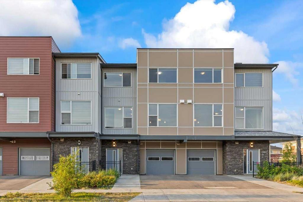 Picture of 92 Saddlestone Drive NE, Calgary Real Estate Listing