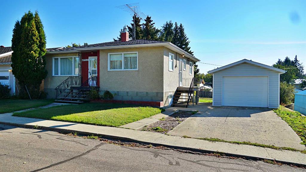 Picture of 4703 49 Street , Myrnam Real Estate Listing