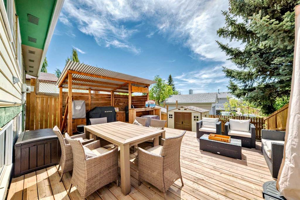 Picture of 21 Falchurch Road NE, Calgary Real Estate Listing
