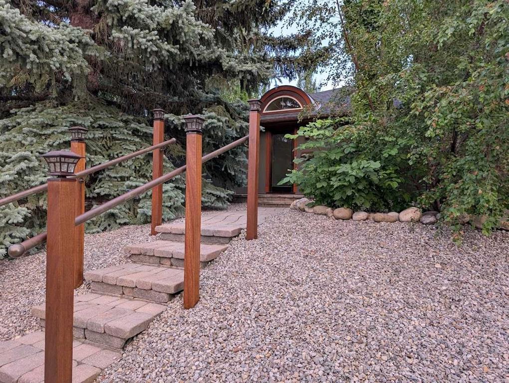 Picture of 633 23 Avenue NE, Calgary Real Estate Listing