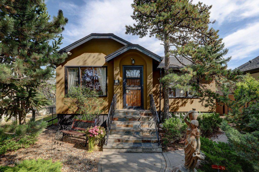 Picture of 226 8A Street NE, Calgary Real Estate Listing