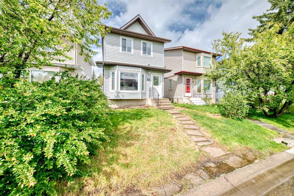 Picture of 42 Taraglen Road NE, Calgary Real Estate Listing