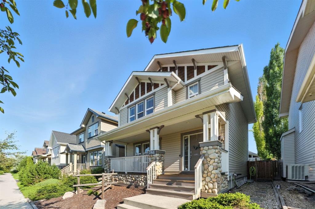 Picture of 751 Prestwick Circle SE, Calgary Real Estate Listing