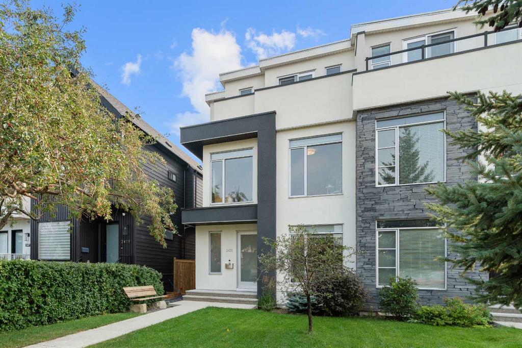 Picture of 2421 31 Avenue SW, Calgary Real Estate Listing