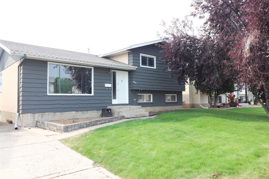 Picture of 444 Sissons Crescent SE, Medicine Hat Real Estate Listing