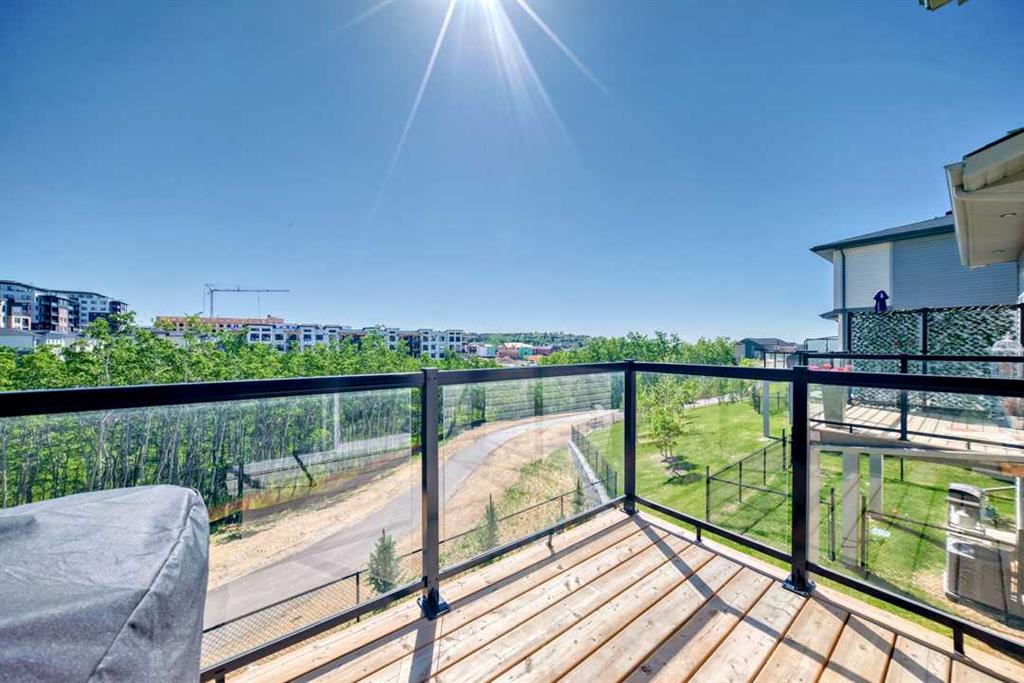 Picture of 53 Spring Creek Common SW, Calgary Real Estate Listing