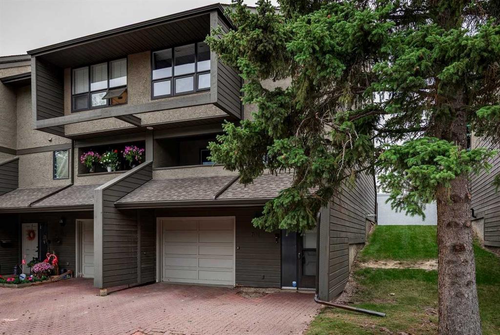 Picture of 701, 4935 Dalton Drive NW, Calgary Real Estate Listing