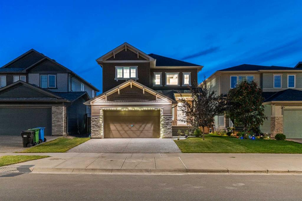 Picture of 562 Silverado Boulevard SW, Calgary Real Estate Listing