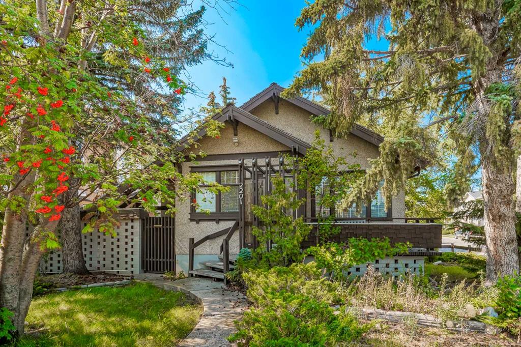 Picture of 2201 26A Street SW, Calgary Real Estate Listing