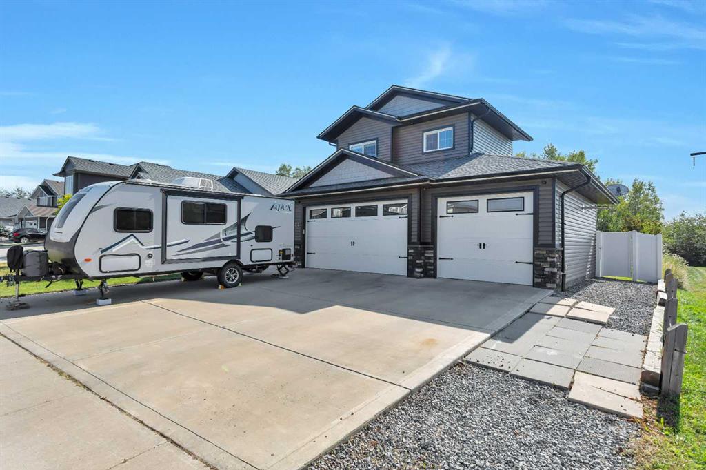 Picture of 22 Coachill Street , Blackfalds Real Estate Listing