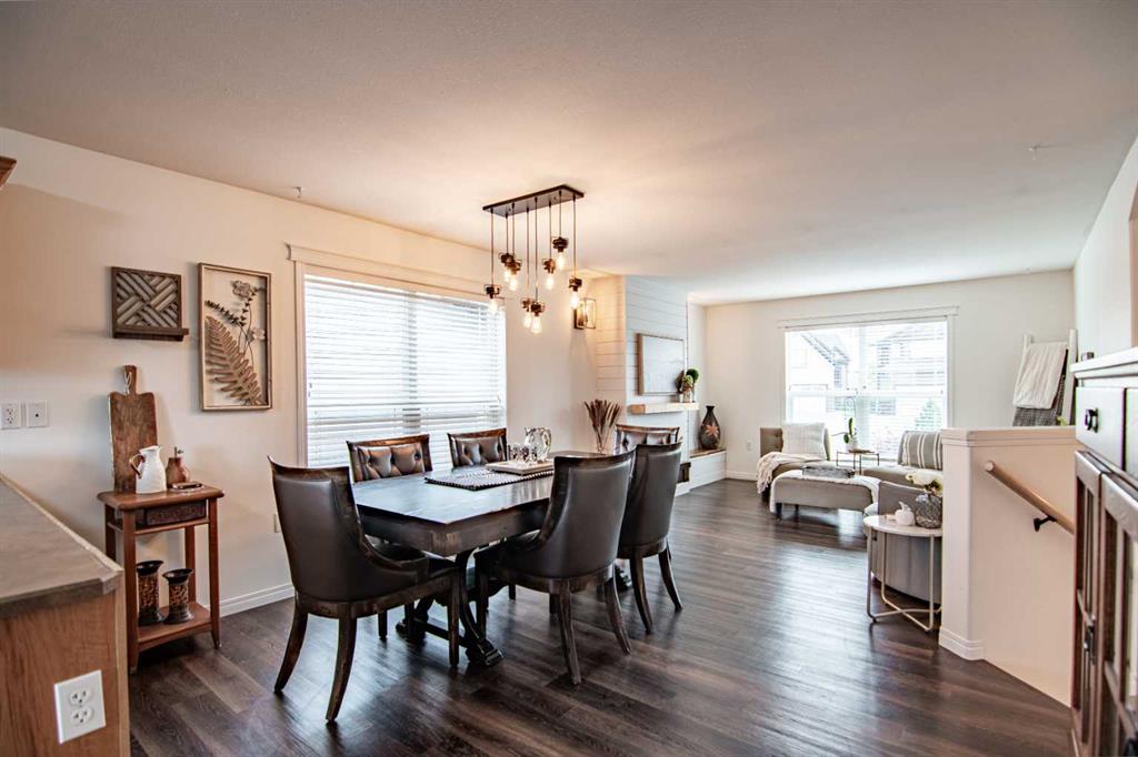 Picture of 6 Rolling Hills Bay , Blackfalds Real Estate Listing
