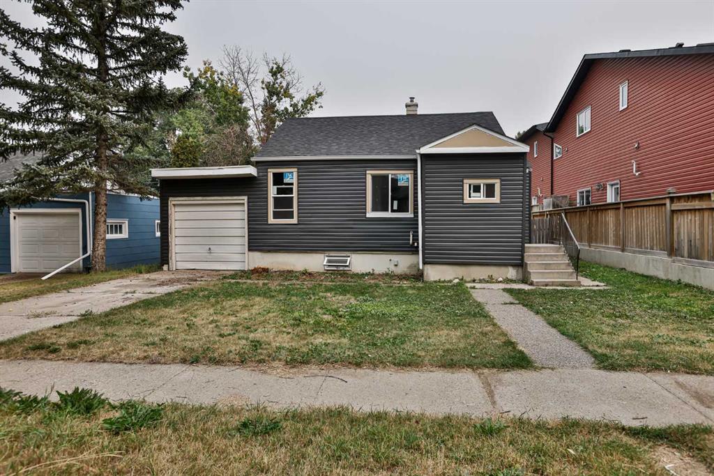 Picture of 1135 12 Street S, Lethbridge Real Estate Listing