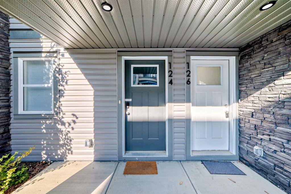 Picture of 124 Spring Creek Common SW, Calgary Real Estate Listing