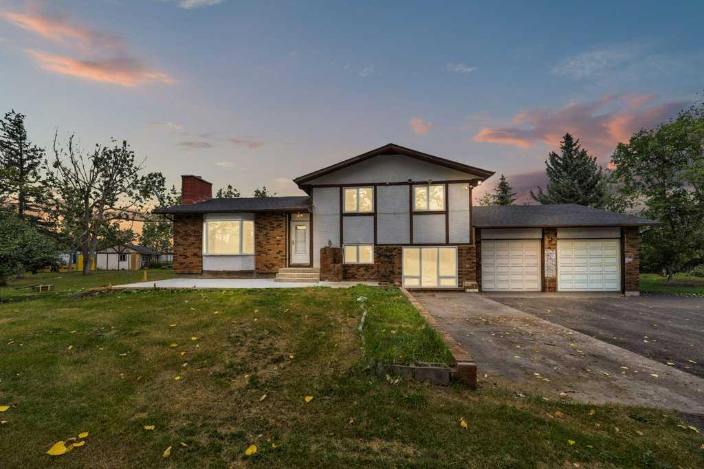 Picture of 40 Pleasant Range Place , Rural Rocky View County Real Estate Listing