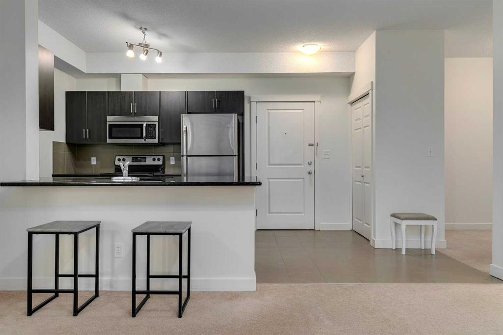 Picture of 305, 3950 46 Avenue NW, Calgary Real Estate Listing