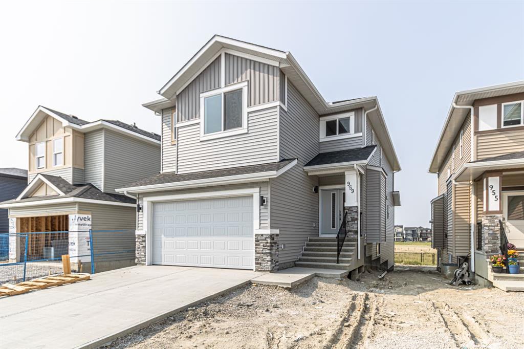 Picture of 959 Corner Meadows Way NE, Calgary Real Estate Listing
