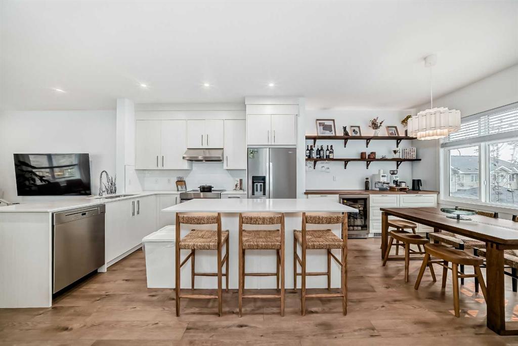 Picture of 14209 1 Street NW, Calgary Real Estate Listing
