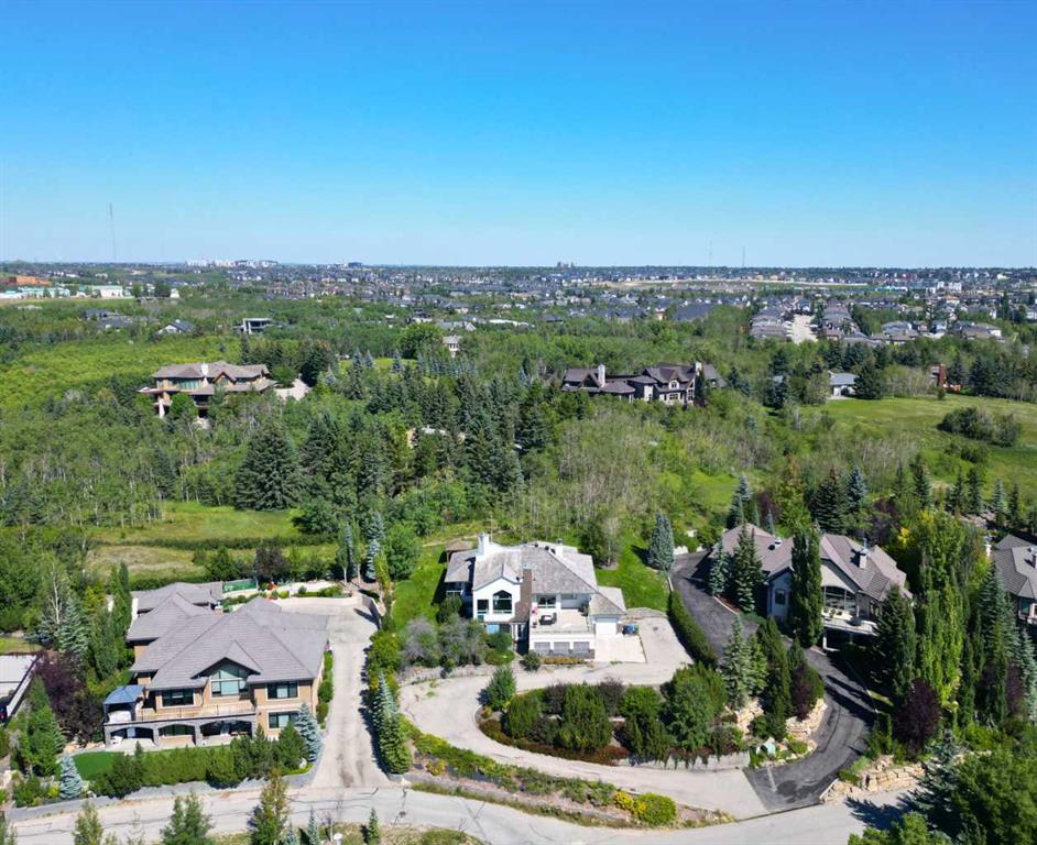 Picture of 28 Slopes Grove SW, Calgary Real Estate Listing