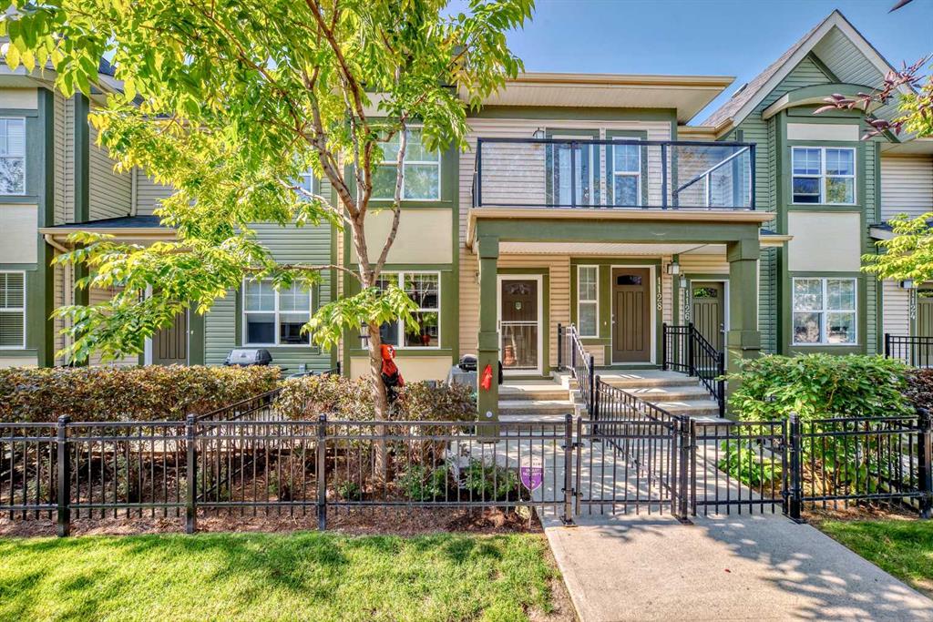 Picture of 1130 Mckenzie Towne Row SE, Calgary Real Estate Listing