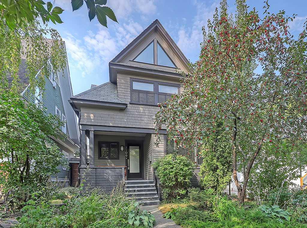 Picture of 2109 14A Street SW, Calgary Real Estate Listing