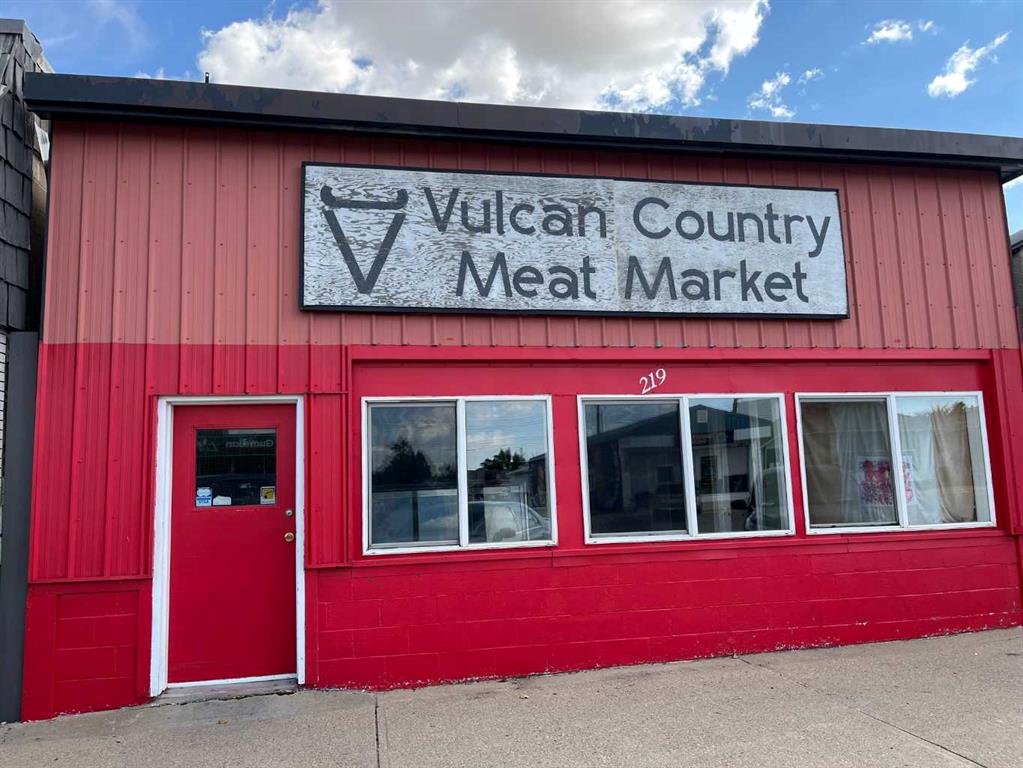 Picture of 219 Centre Street , Vulcan Real Estate Listing