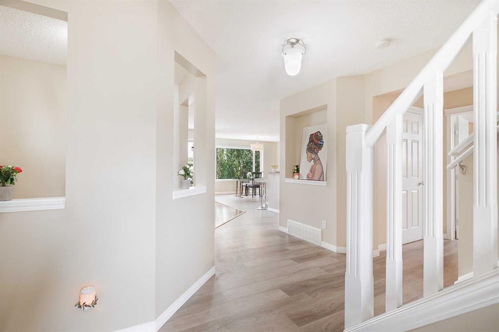 Picture of 130 Morningside Point SW, Airdrie Real Estate Listing