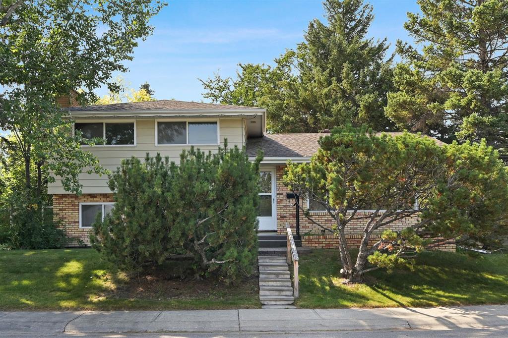 Picture of 9807 Palistone Road SW, Calgary Real Estate Listing