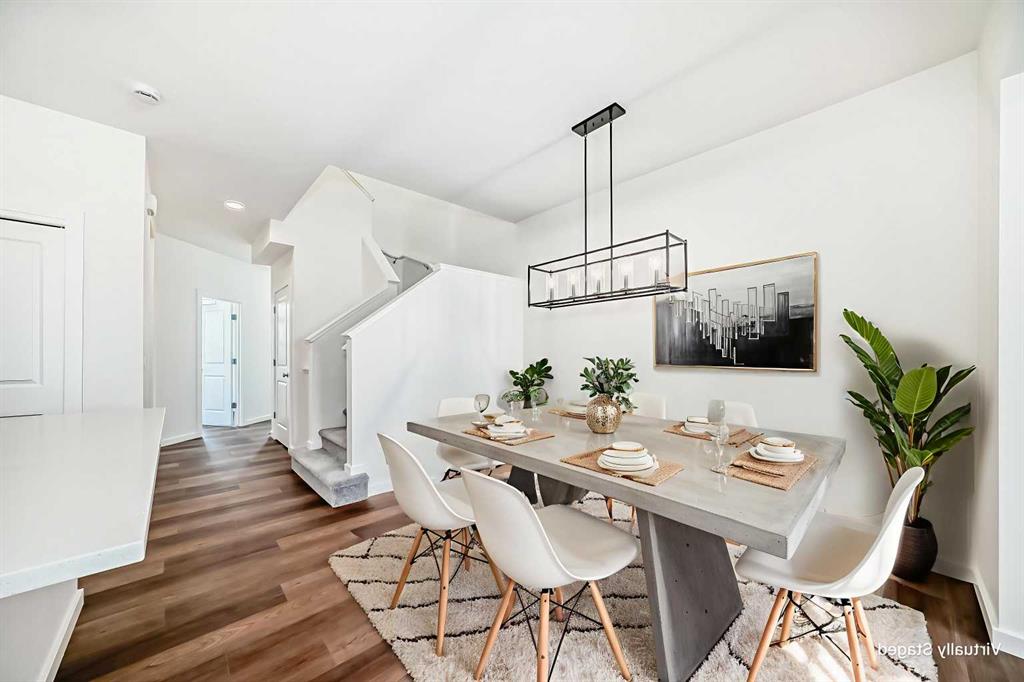 Picture of 12 Starling Place NW, Calgary Real Estate Listing