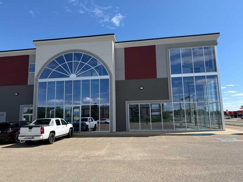 Picture of 8, 40 Strachan Court SE, Medicine Hat Real Estate Listing