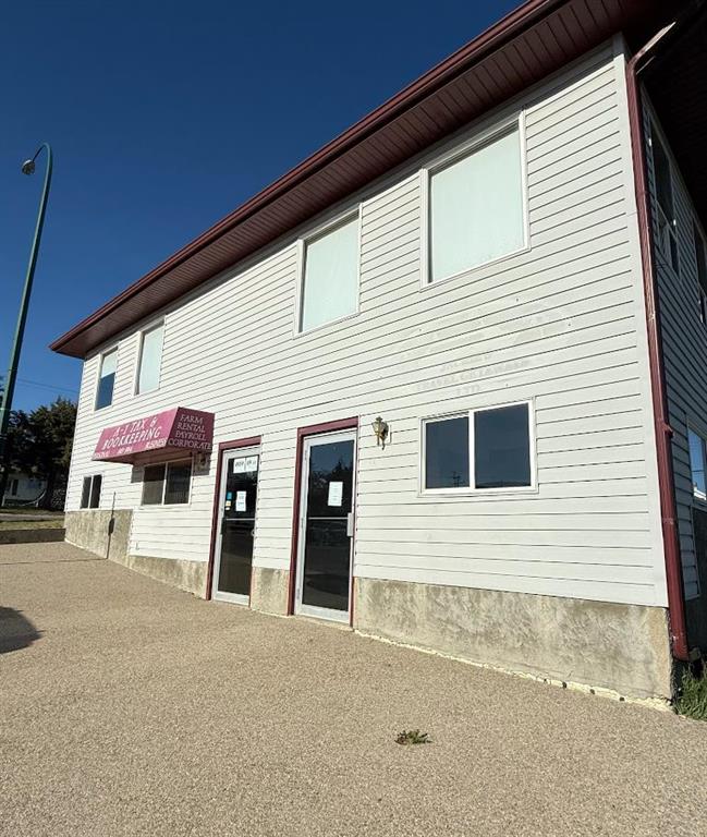Picture of 4939 49 Street , Rocky Mountain House Real Estate Listing