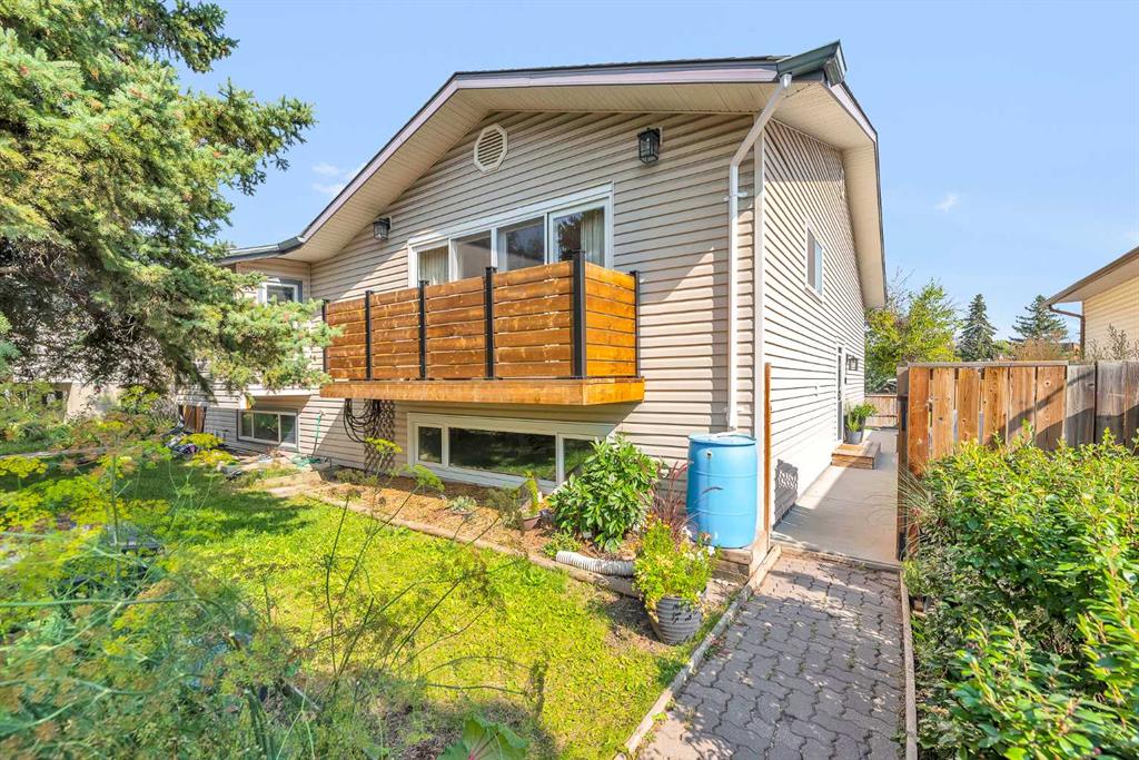 Picture of 70 Ranch Glen Drive NW, Calgary Real Estate Listing