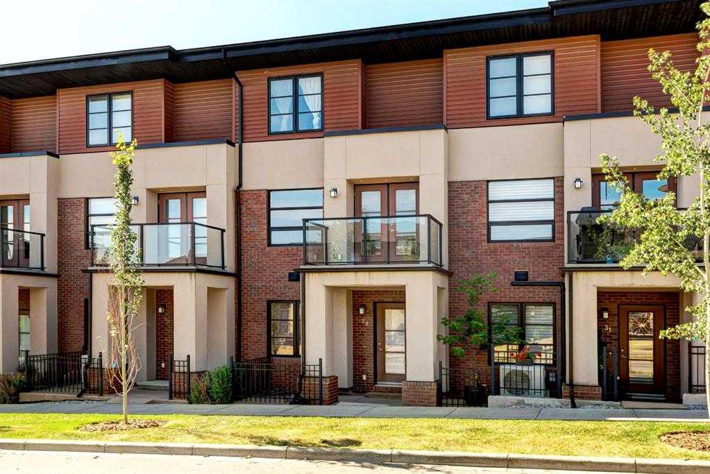 Picture of 25 Aspen Hills Green SW, Calgary Real Estate Listing