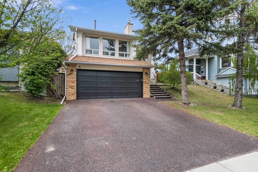 Picture of 212 Woodbine Boulevard SW, Calgary Real Estate Listing