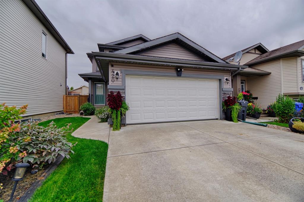 Picture of 420 Silkstone Crescent W, Lethbridge Real Estate Listing