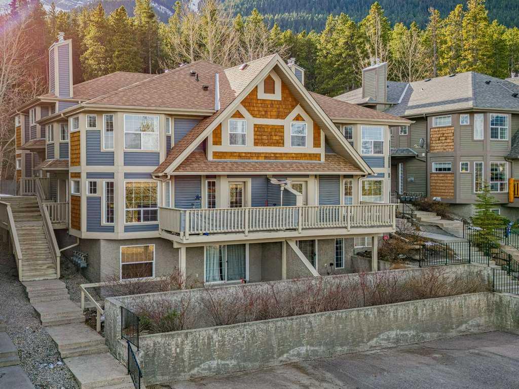 Picture of 3, 819 Wilson Way , Canmore Real Estate Listing