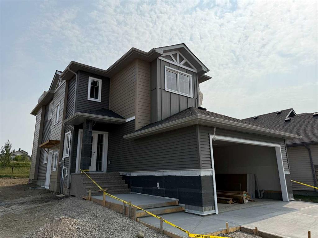 Picture of 104 Lakewood Circle , Strathmore Real Estate Listing