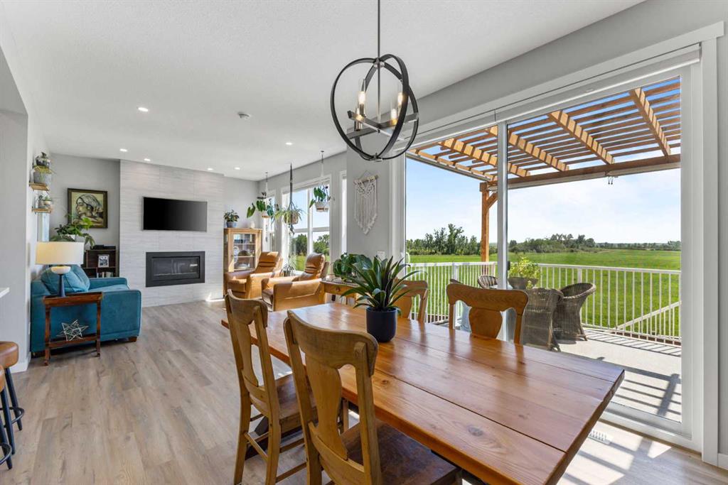 Picture of 307 Monterey Place SE, High River Real Estate Listing