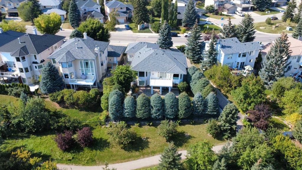 Picture of 2922 Signal Hill Drive SW, Calgary Real Estate Listing