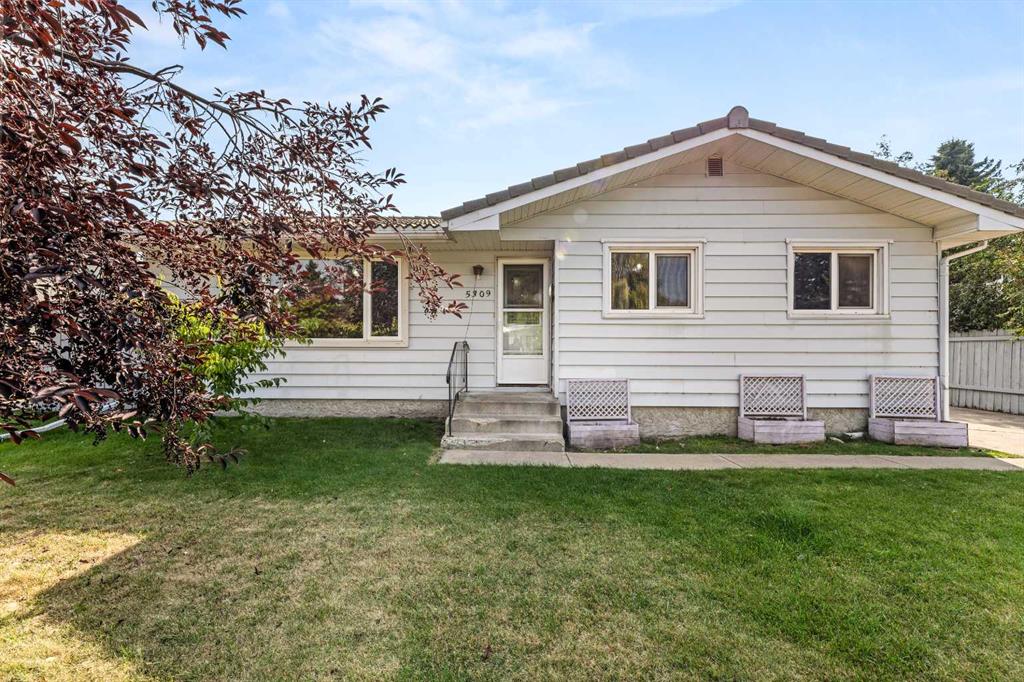 Picture of 5309 43 Street , Olds Real Estate Listing