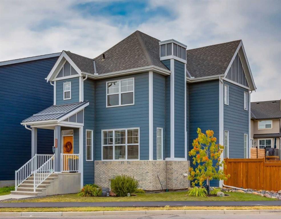 Picture of 337 Masters Avenue SE, Calgary Real Estate Listing