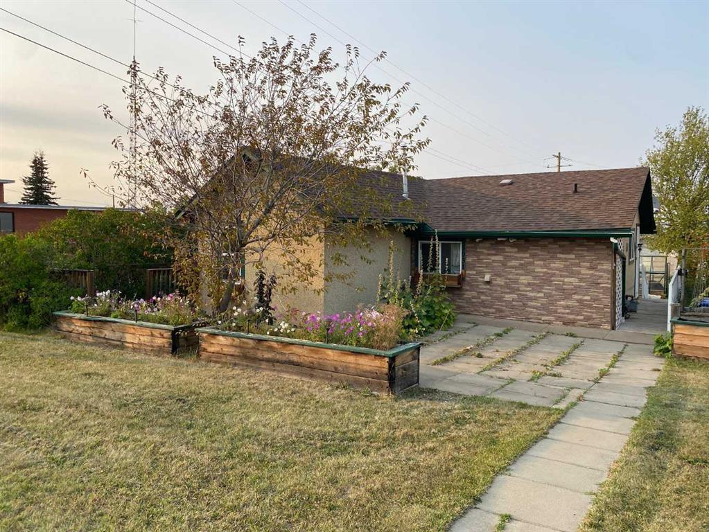 Picture of 5031 45 Avenue , Spirit River Real Estate Listing