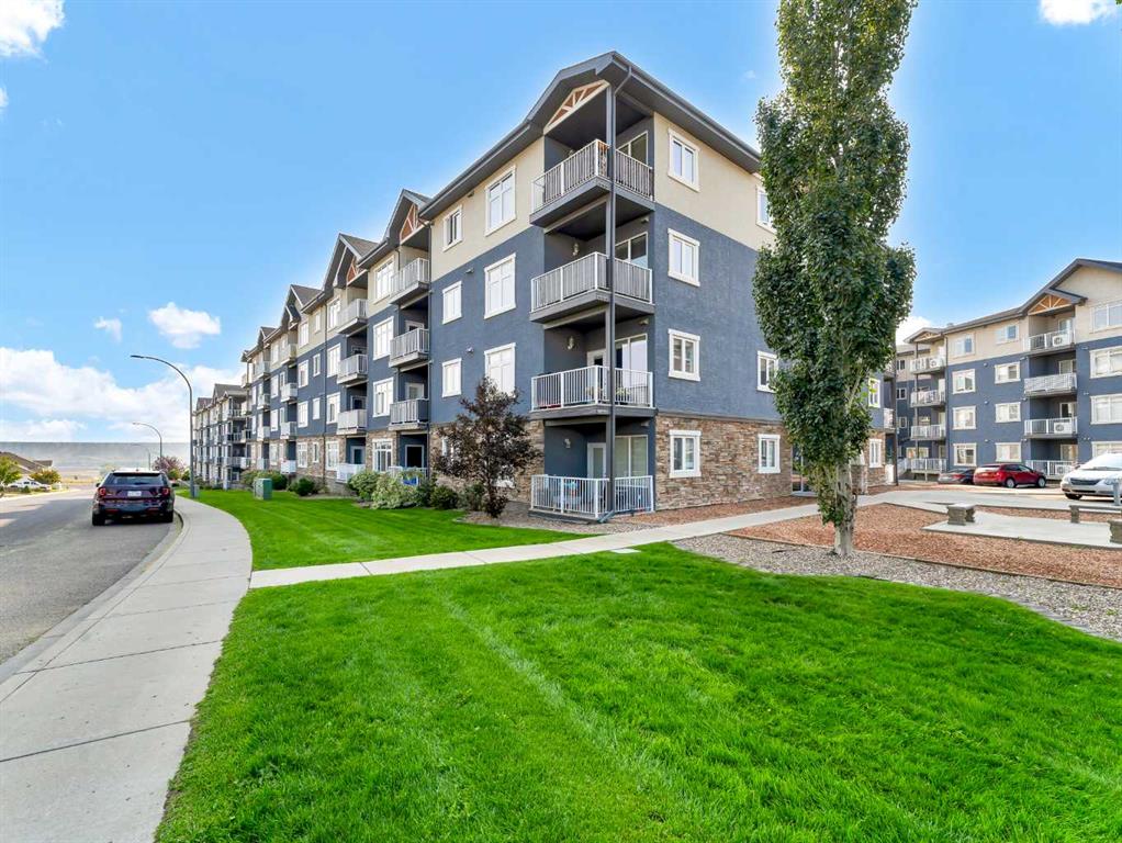 Picture of 221, 19 Terrace View NE, Medicine Hat Real Estate Listing